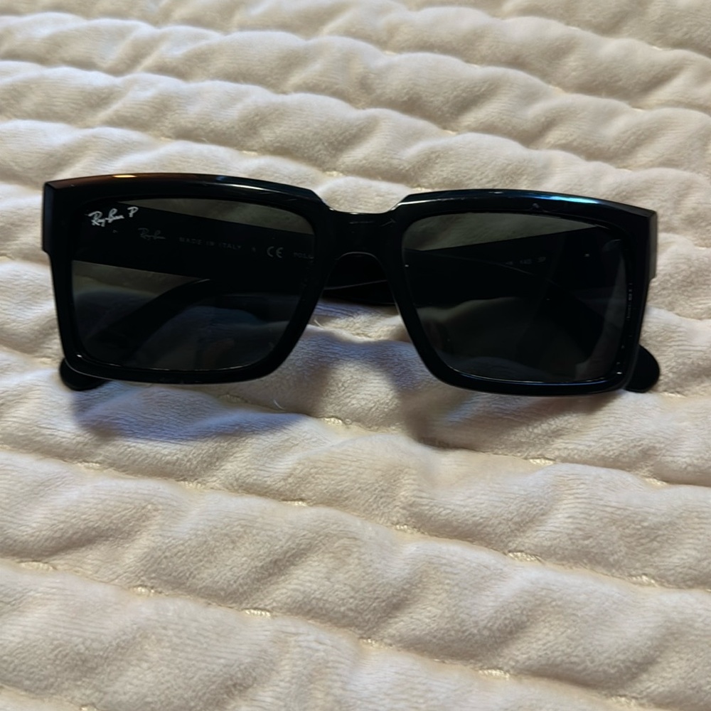 Black Raybans